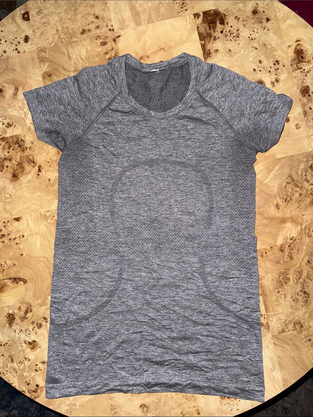 Lululemon workout top; Size 6